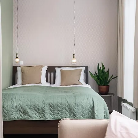 Old Town Apartment *